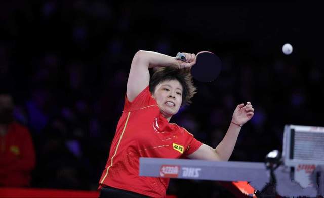 以及替补席 以及替补席