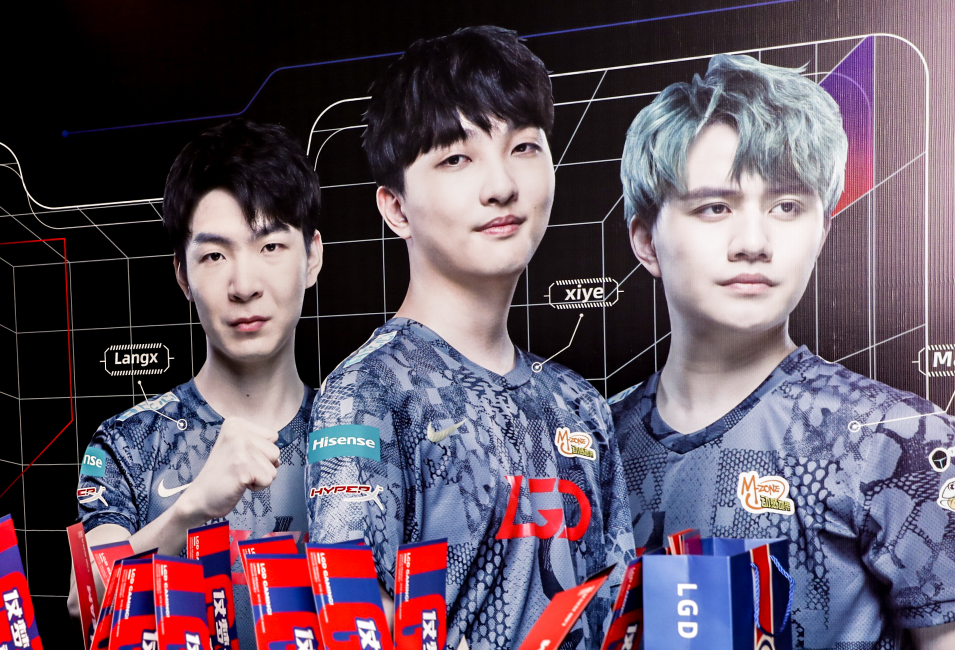 够继续保持 够继续保持